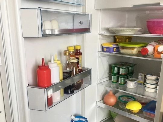 Якщо холодильник не працює: як правильно зберігати продукти при тривалому вимкненні електрики