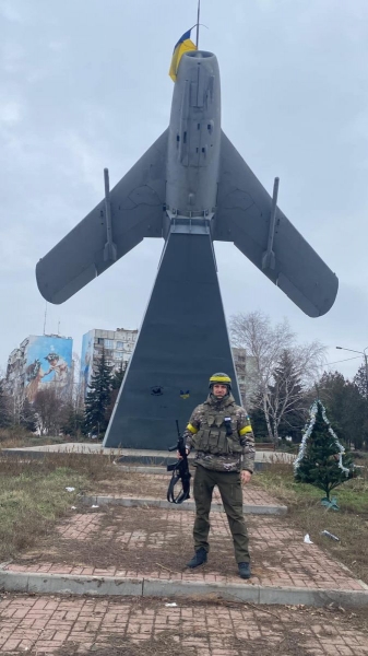 Ексфутболіст збірної України захищає Бахмут від рашистів (фото)