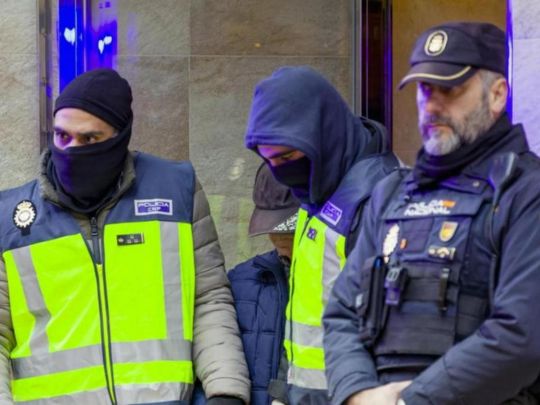 Листи з бомбами: іспанський суд звинуватив у тероризмі 74-річного чоловіка