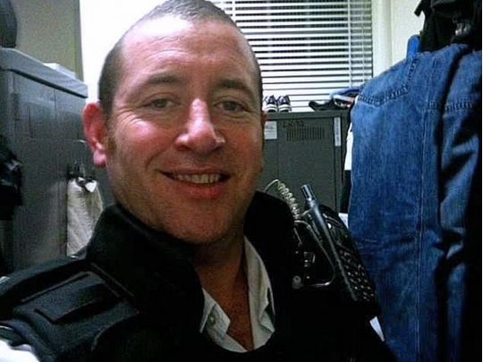 Серійний ґвалтівник-поліцейський отримав довічний термін у Британії