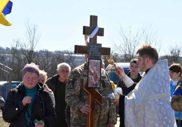 Погиб в Донецкой области: в Одесской области простились с 36-летним защитником Украины 