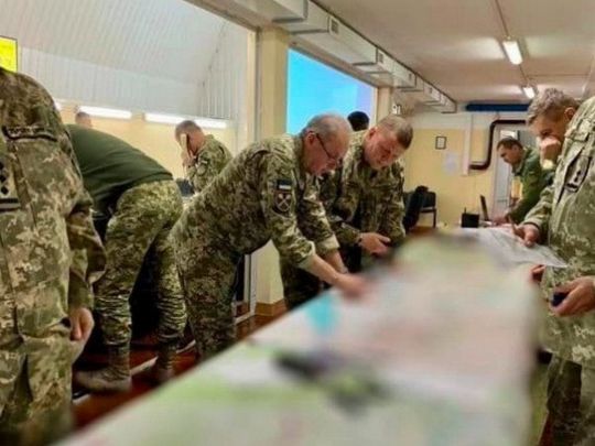 «Це те, чого домагається путін»: Муженко про ідею залишити лівобережну Україну в перші дні війни, яка прозвучала в Генштабі