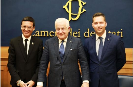 На конференції в Римі кандидат у прем’єр-міністри Лівану Омар Арфуш висловив захоплення мужністю українських жінок