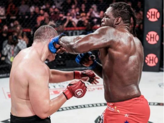 Головний бій Bellator 293 завершився ефектним нокаутом у важковаговиків (відео)