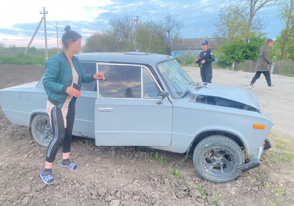 В Одесской области пьяная 19-летняя девушка на легковушке врезалась в воз с детьми