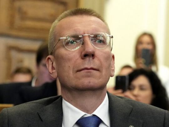 Англійською та російською володіє досконало, гомосексуальність не приховує: що відомо про нового президента Латвії Едгарса Рінкевичса
