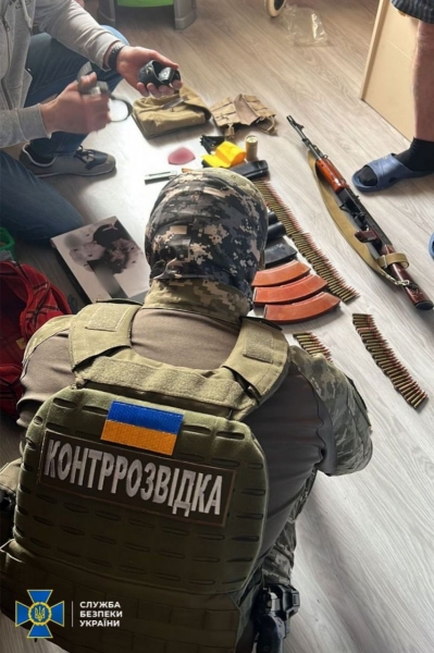 У Запоріжжі зловили російських агентів, які готували теракти проти командування ЗСУ (фото, відео)