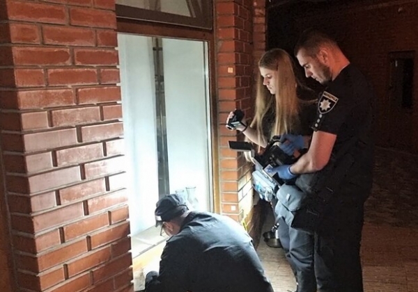 В Одесской области дед застрелил внука и закопал тело во дворе: погибшего обнаружили спустя больше чем месяц