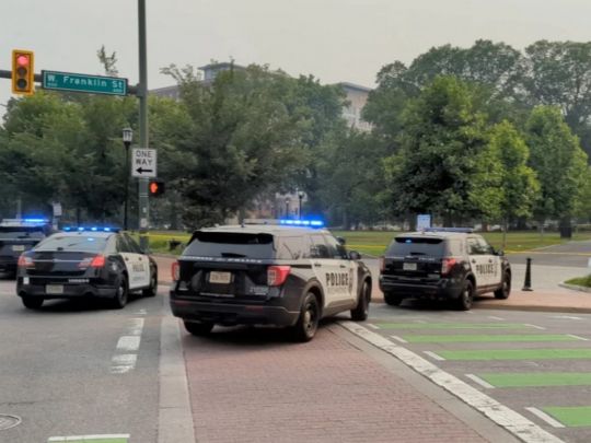 Бійня на врученні дипломів: у США розстріляли випускників школи