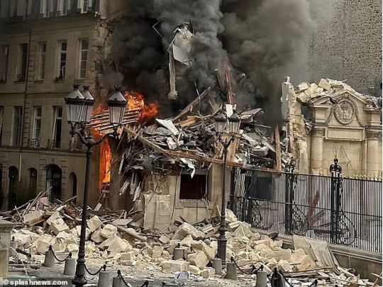 Потужний вибух у історичному центрі Парижа: багато постраждалих (фото, відео)