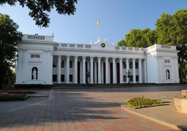 На нескольких одесских депутатов составили админпротоколы о нарушении языкового закона