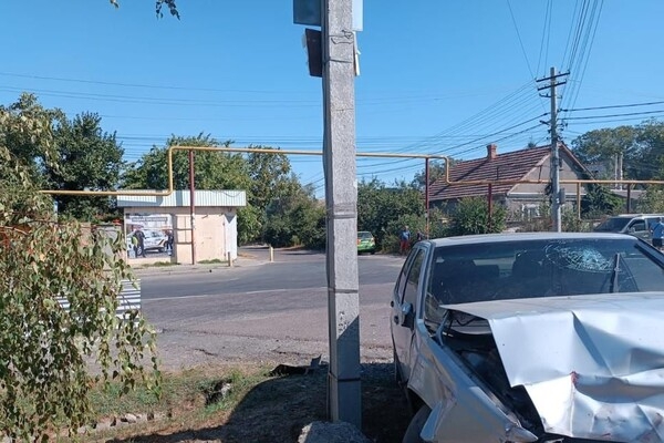 В Одесской области легковушка столкнулась со внедорожником: пострадали трое детей 