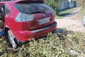 В Одесской области легковушка столкнулась со внедорожником: пострадали трое детей 