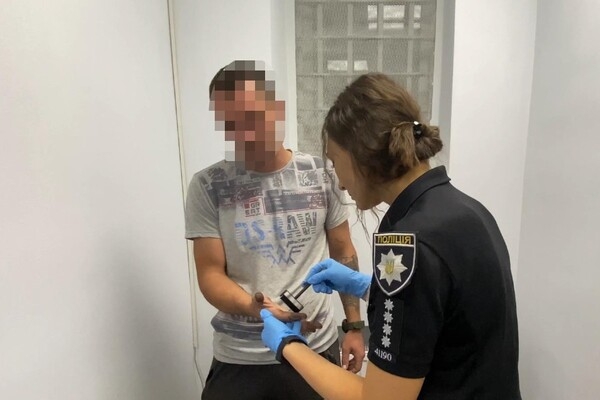 В Одесской области пьяный водитель насмерть сбил пожилую женщину и скрылся с места аварии