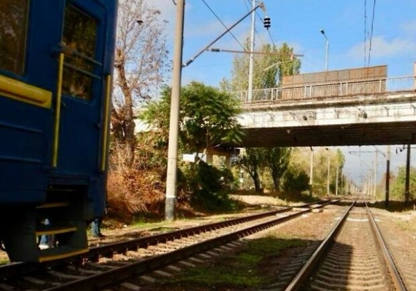 Под Ивановском мостом велосипедистка попала под поезд