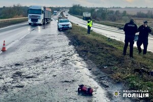 На трассе Одесса – Мелитополь – Новоазовск столкнулись легковушка и грузовик: есть погибшие и пострадавший
