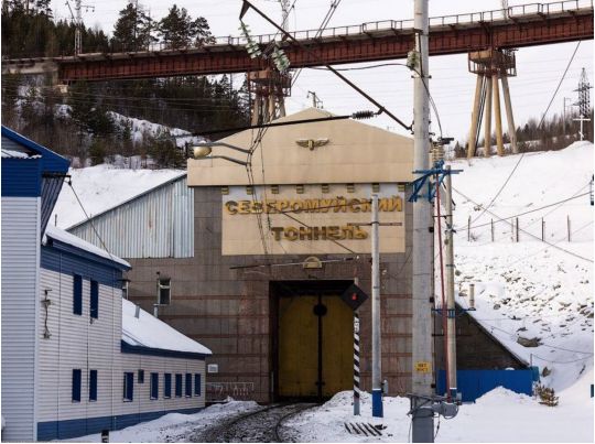 СБУ підірвала стратегічну залізницю в росії, рух до Китаю заблоковано