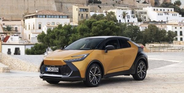 Toyota виведе на ринок України гібридний кросовер нового покоління: що відомо