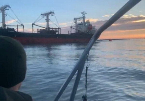 В Черном море на мине подорвалось судно, следовавшее в Одесскую область 
