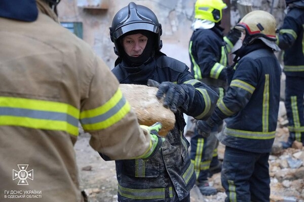 На Базарной в Одессе обвалился дом