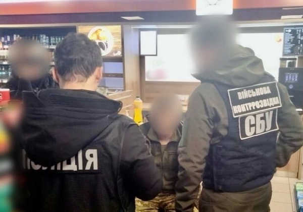 15 тысяч гривен или ротация на фронт: в Одессе заместитель командира военной части попался на взятке