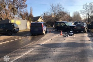 На Житомирской произошло тройное ДТП: есть пострадавшие