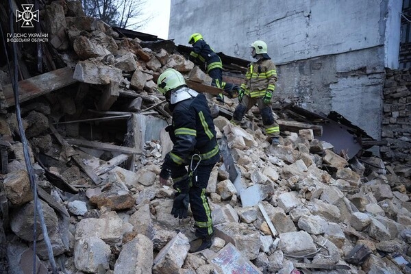 На Базарной в Одессе обвалился дом