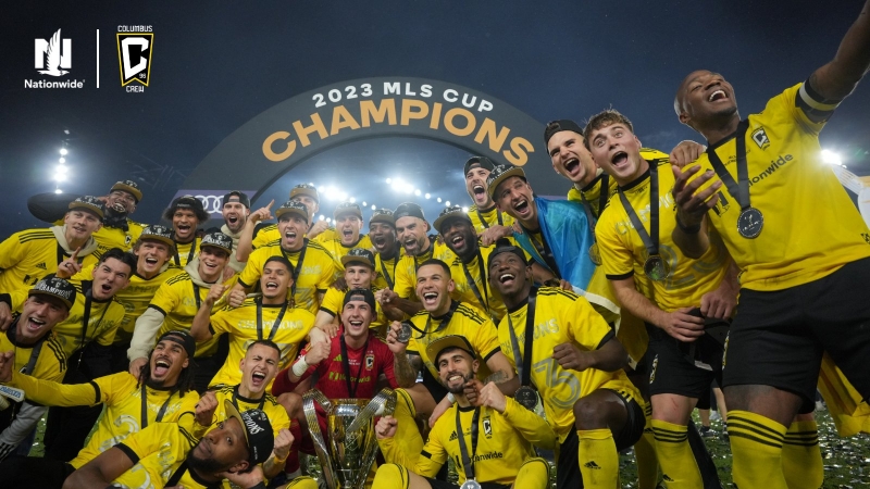 Екскапітан збірної України завоював чемпіонський титул MLS, де виступає Мессі: відеоогляд фіналу