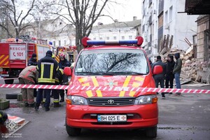 На Базарной в Одессе обвалился дом