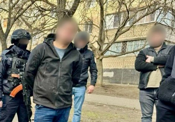 В Одессе задержали коммунальщика, собиравшего "дань" со стихийных торговцев