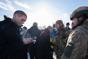 Из российского плена вернулись домой восемь пограничников из Одесской области