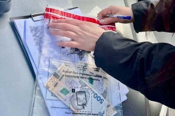 В Одессе задержали коммунальщика, собиравшего "дань" со стихийных торговцев