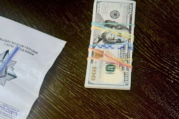 В Одессе прямо в ресторане задержали депутата райсовета, который взял взятку (видео)