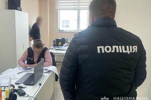 Чиновники одесского горсовета брали взятки за размещение рекламы и помогали уклонистам 