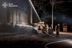 РФ атаковала Одесскую область "Шахедами": есть попадание в промышленный объект
