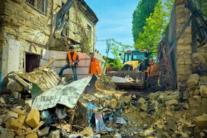 Одессе закончили разбирать завалы на месте вражеских обстрелов 23 апреля