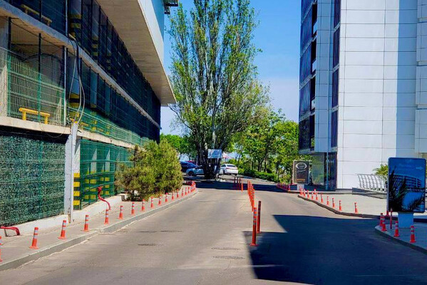 В Одессе у пляжа появилась инклюзивная площадка для парковки