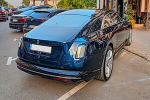 В Одессе заметили электромобиль Rolls-Royce Spectre
