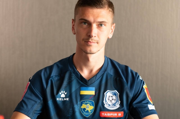 Футбол. Білошевський та Янаков підписали контракти з ФК «Чорноморець»