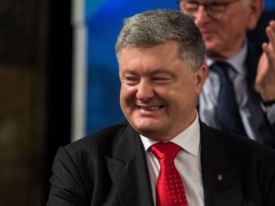 Тільки за червень та липень Порошенко збагатів на понад 38 мільйонів, — дані НАЗК