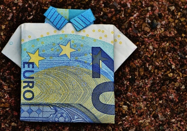 Курс валют в Украине 6 сентября 2024: сколько стоит доллар и евро