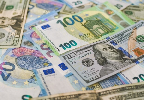Курс валют в Украине 26 октября 2024 года: сколько стоит доллар и евро