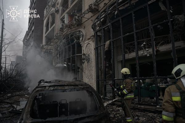 Атака терористів по Києву: одна людина загинула і одна постраждала, виникли пожежі, пошкоджено тепломагістраль