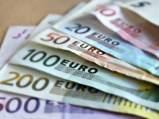 Які країни виплачують українцям пенсії за страховий стаж і кому потрібно щороку підтверджувати, що він живий