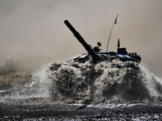 Бронетанкова війна росії заходить у глухий кут: скільки ще танків і БМП залишилося у ворога