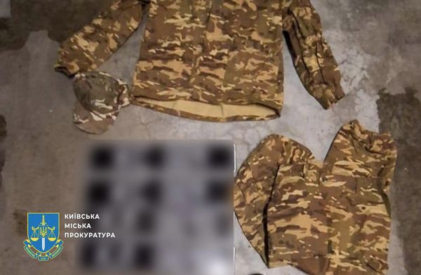 Прикидались бійцями Інтернаціонального легіону та обкрадали житло заможних киян: у Києві затримали банду «домушників»