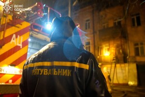 В центре Одессы горела квартира: спасли женщину и кота