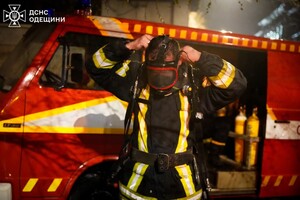 В центре Одессы горела квартира: спасли женщину и кота