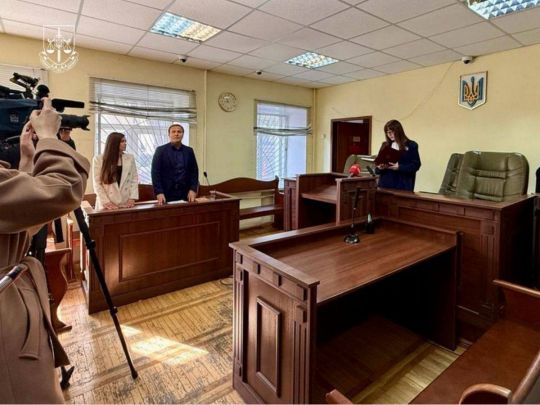 Януковичу дали ще 15 років — за «нелегалів»