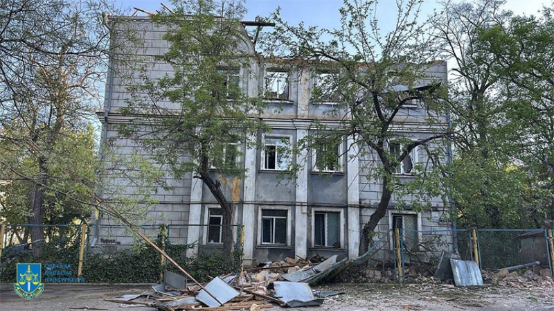 Нічна атака терористів: в Одесі ворожий дрон влетів у 16-поверхівку, загинули люди